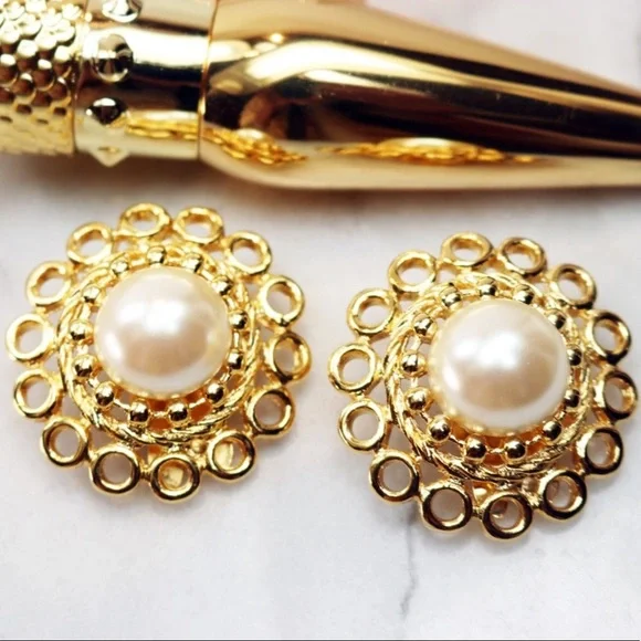 ⚜️ Vintage PAOLO GUCCI Pearl & Gold Earrings